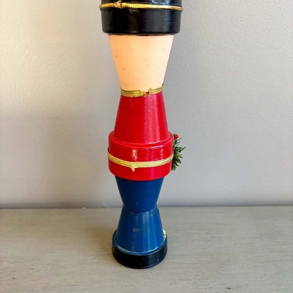 VTG Handcrafted Nutcracker Christmas Painted Ceramic Pots Wreath Holiday 13.5